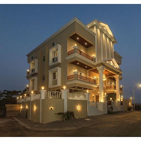 Mountain Glory 8Bhk By Tensorstays, Pool & Theater Igatpuri Luaran gambar